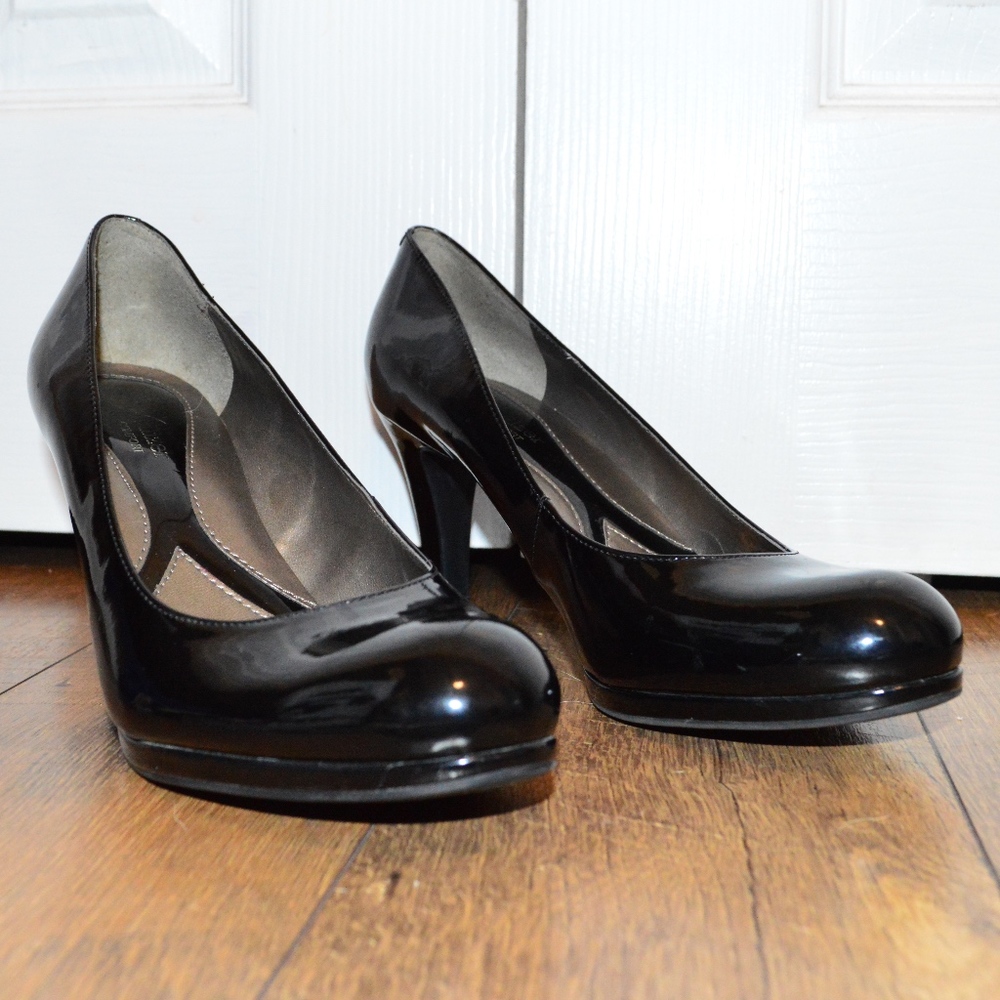 3" Naturalizer, patten leather, black, shiny pumps